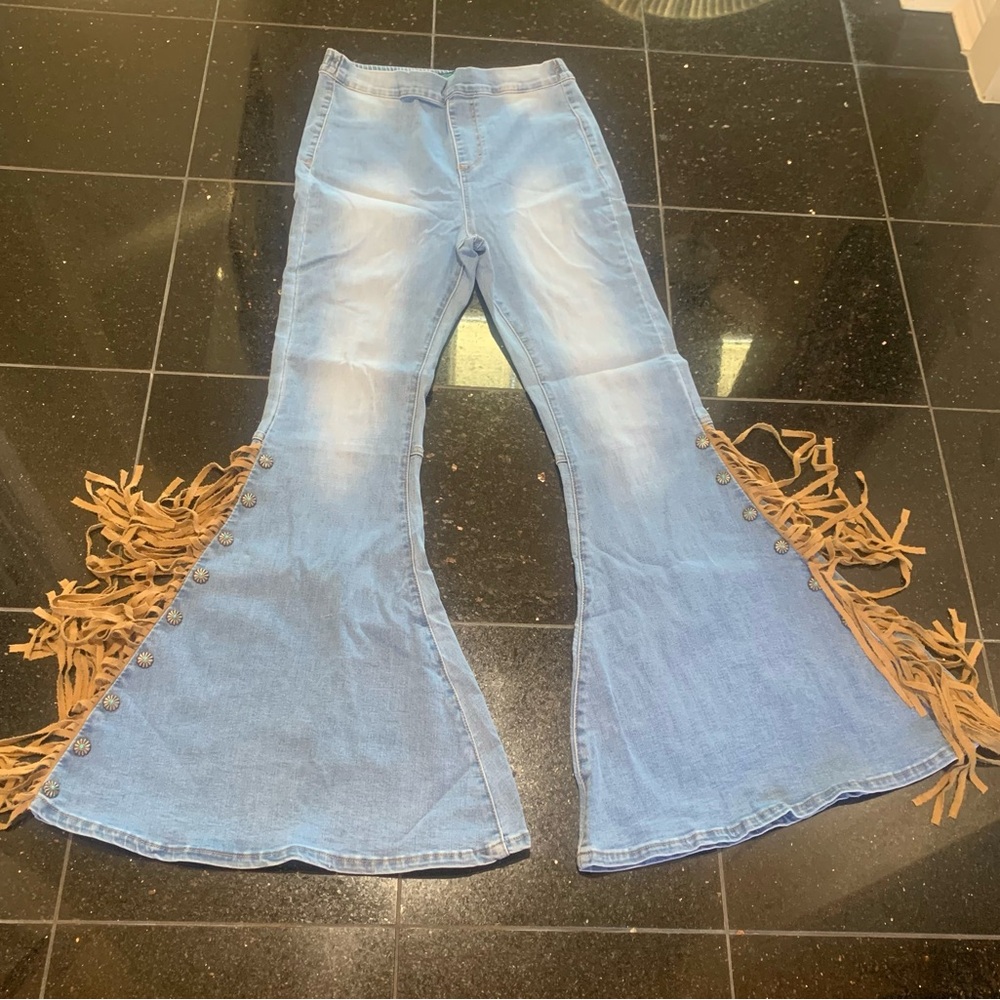 Stylish Light Blue Flare Jeans with Fringe - size small - Excellent Condition